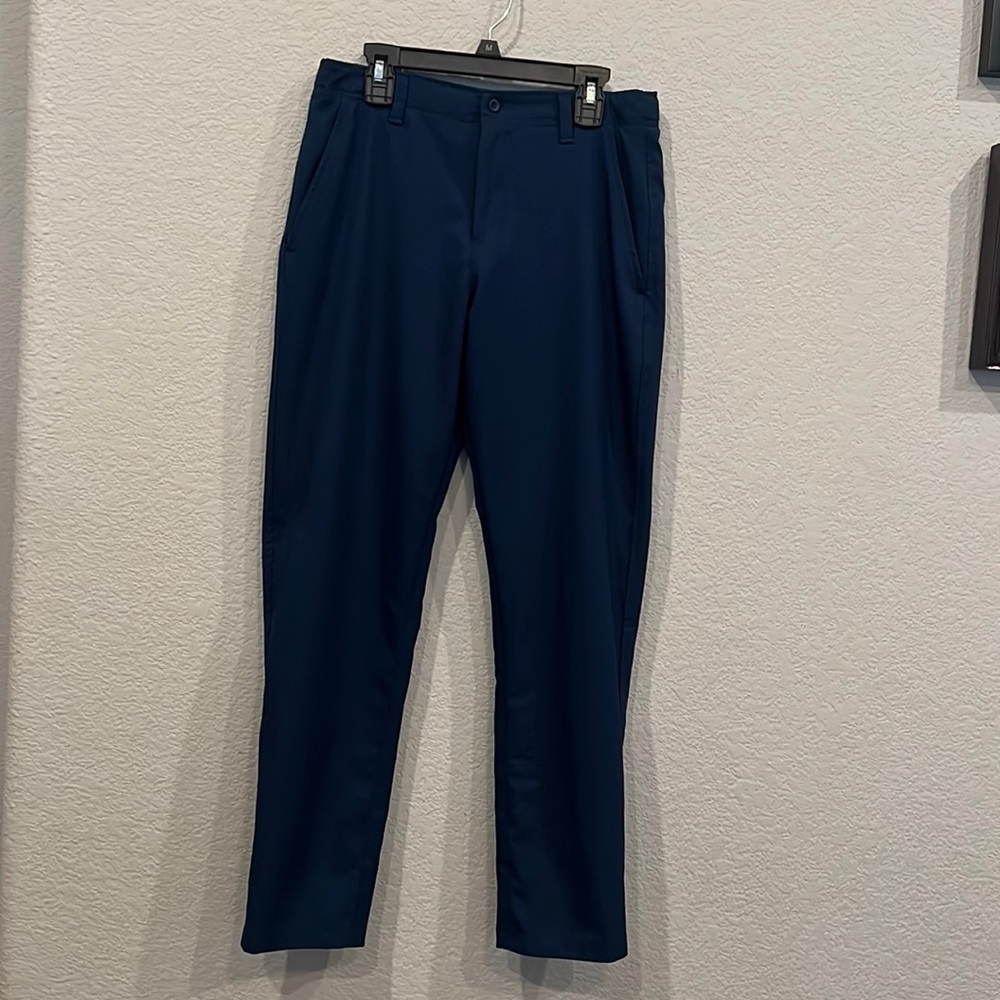 Boys under Armour golf pant size L